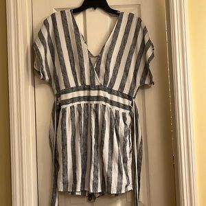 American Eagle Romper